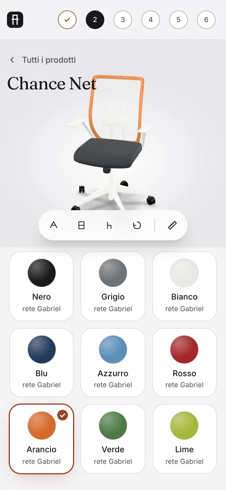 Il configuratore su uno smartphone: la seduta in alto, le opzioni da toccare sotto